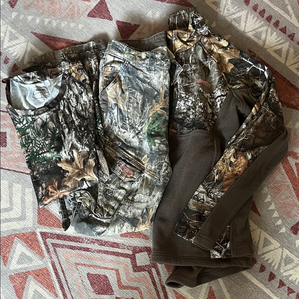 Magellan Outdoors Camouflage Apparel Set